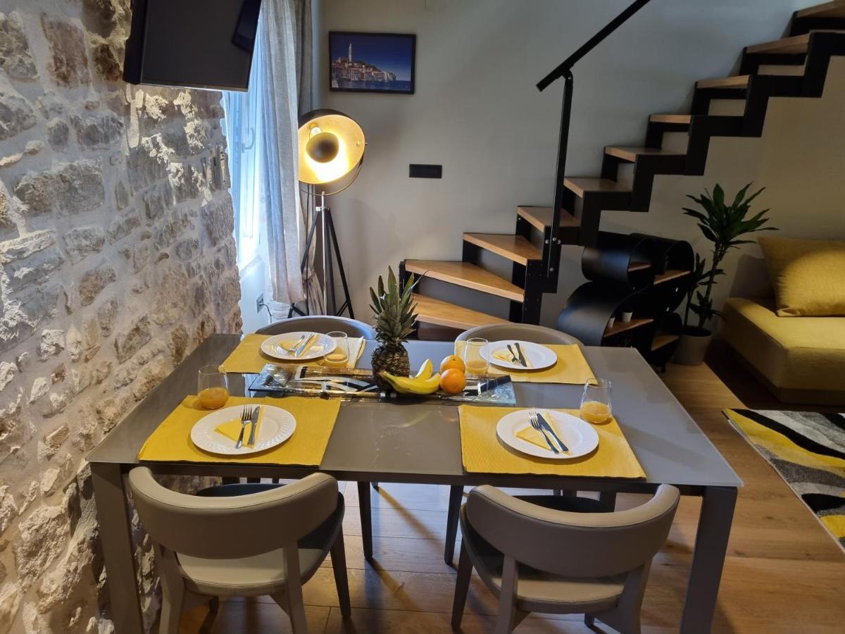 ˇdcˇ Modern Apartment Near The Church 로비니 외부 사진