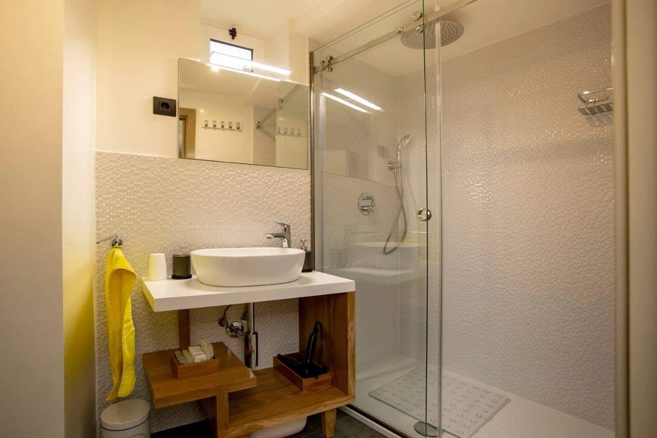 ˇdcˇ Modern Apartment Near The Church 로비니 외부 사진